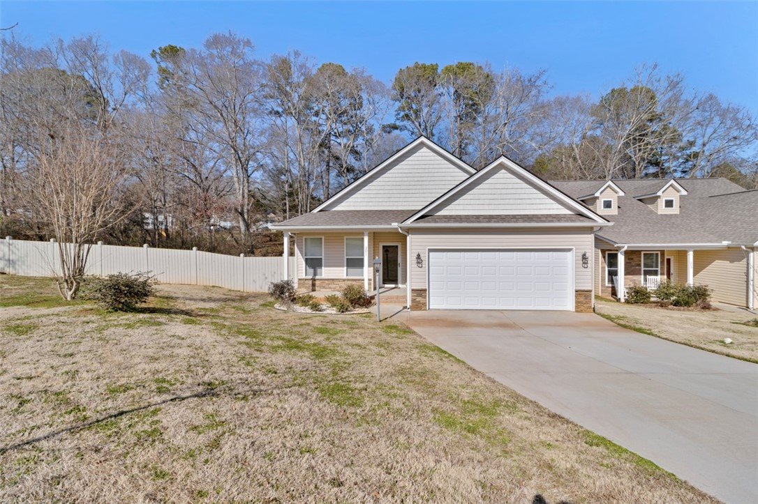 201 Magnolia Lane