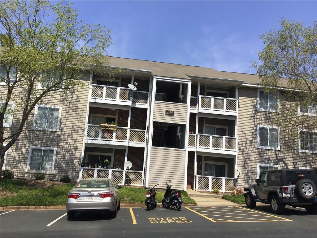 220 Elm Street 231