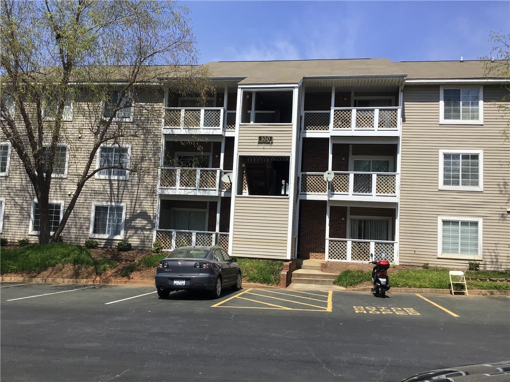 220 Elm Street 122