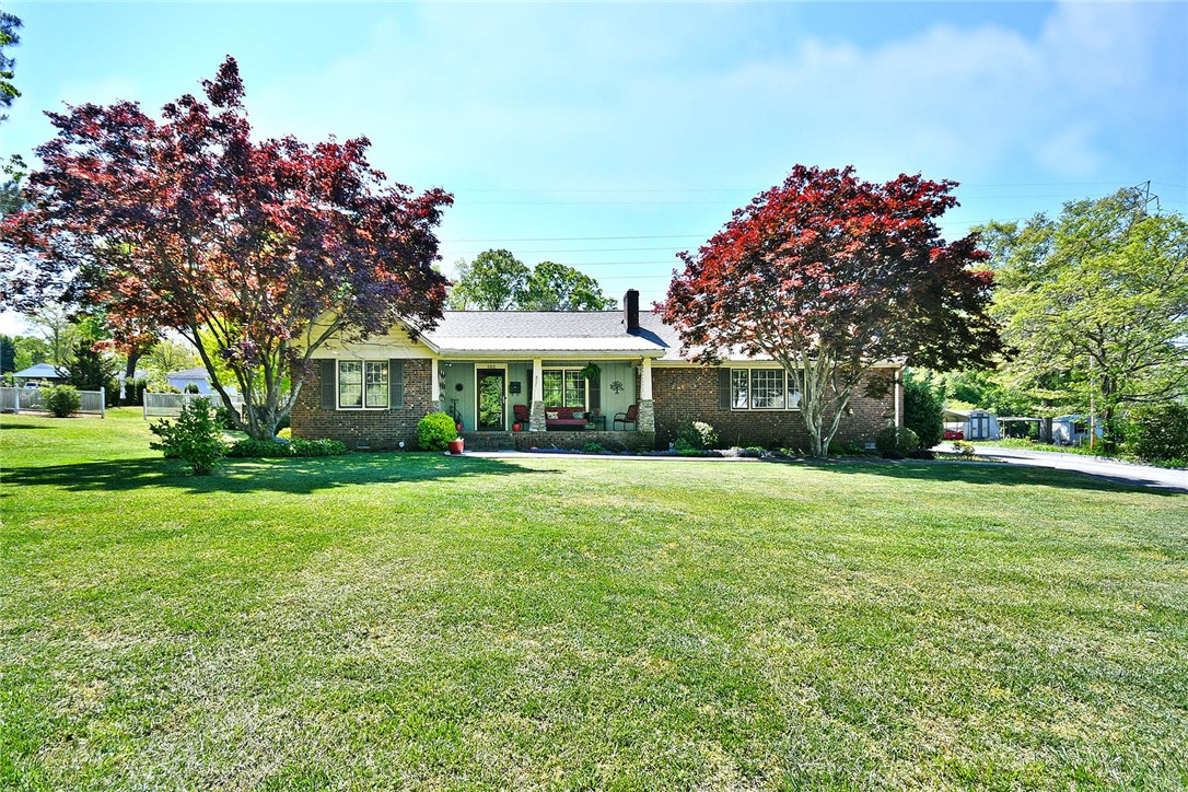102 Andrew Avenue