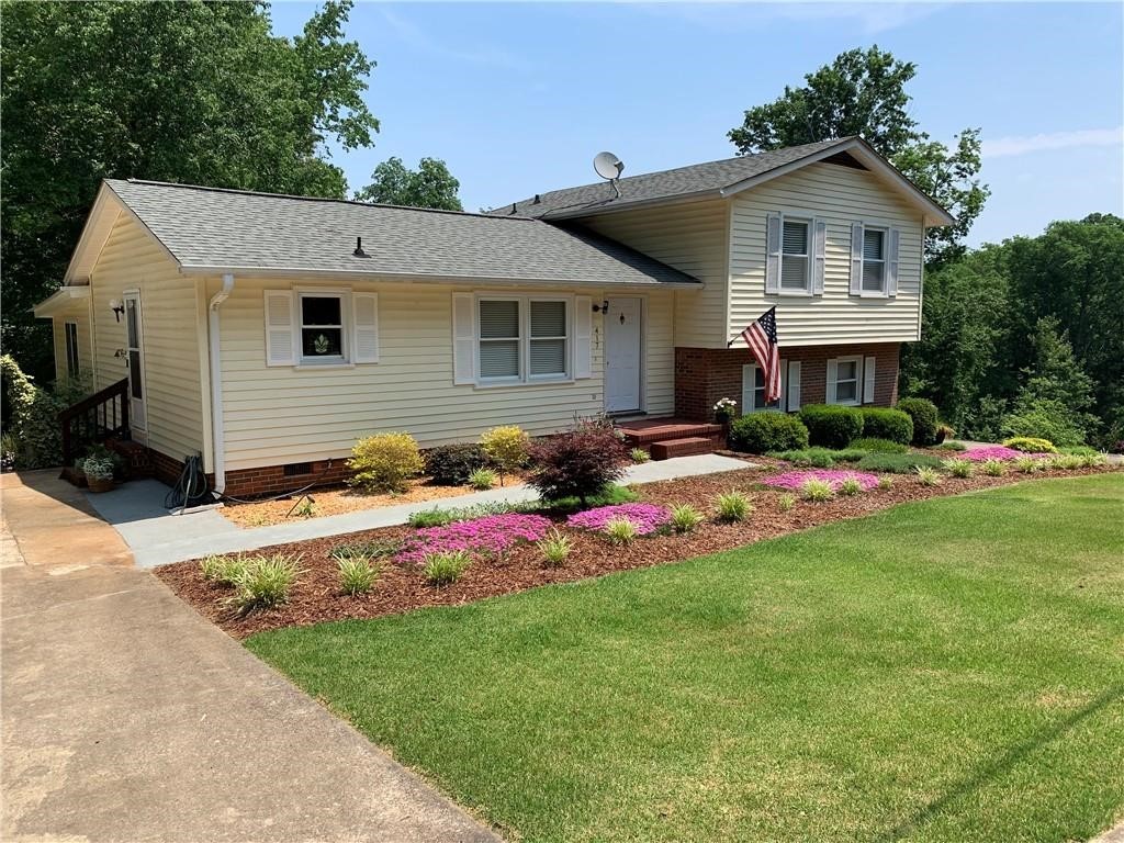 417 Eastcliff Drive