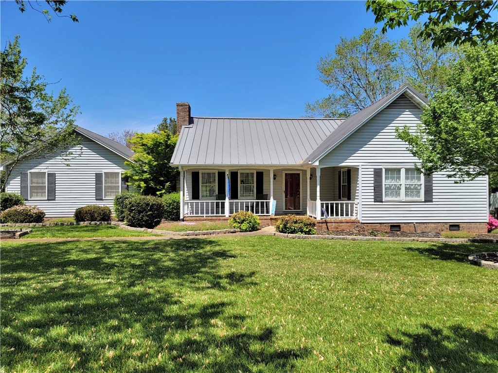 365 Green Hill Drive