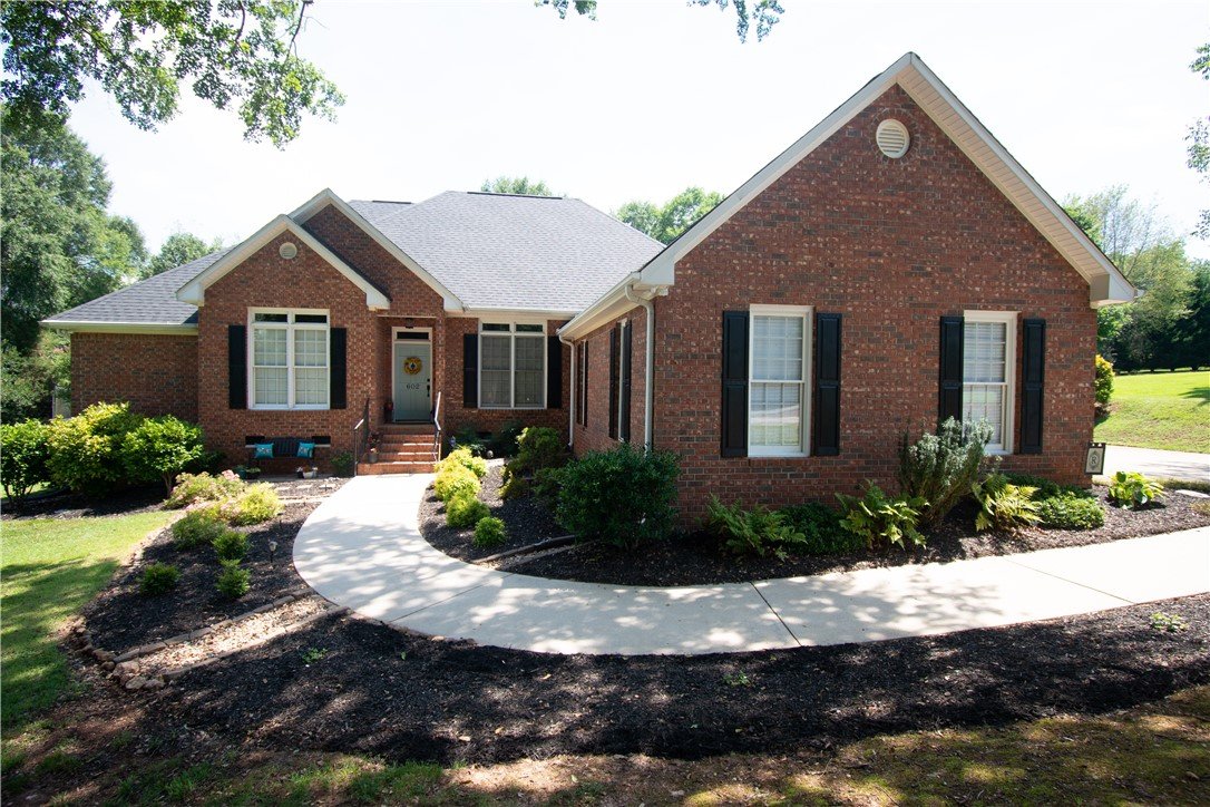 602 Hopewell Ridge