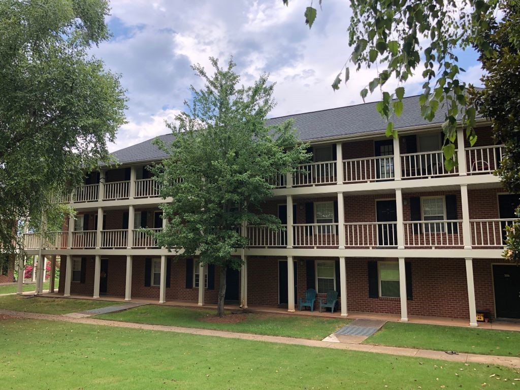 250 Elm Street 222