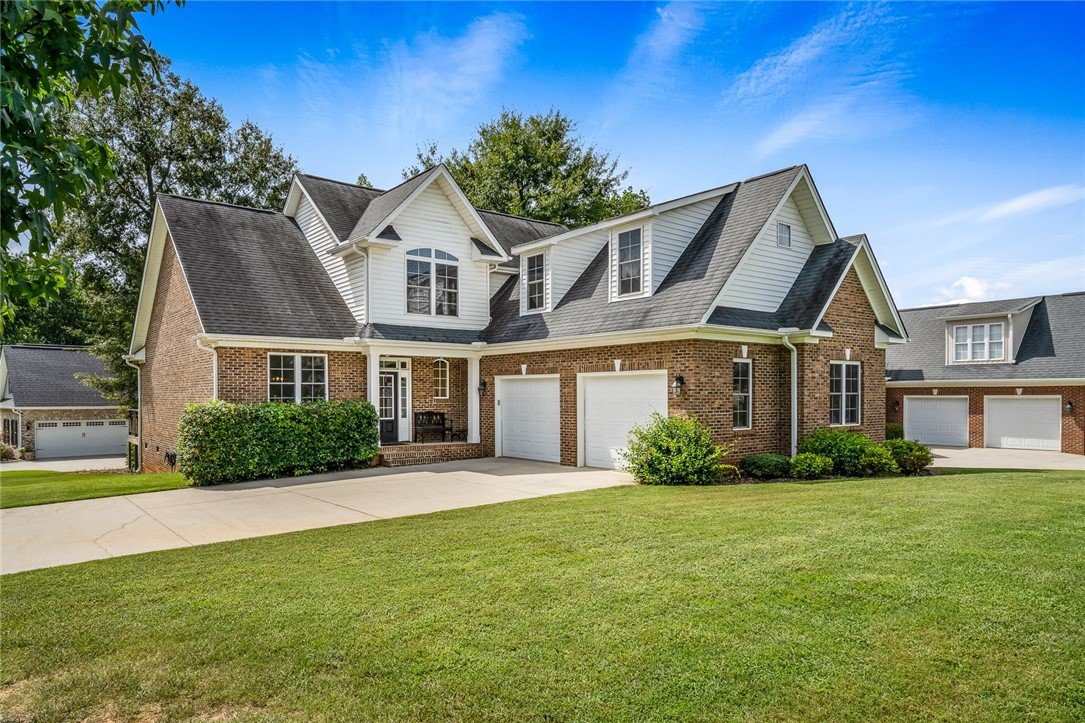 301 Wilkes Way