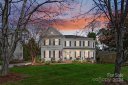306 Shoreline Parkway sold home in Tega Cay, SC