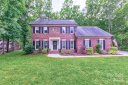 2657 Willowbrook Drive sold home in Matthews, SC