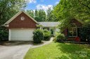 3319 Crescent Knoll Drive sold home in Matthews, SC