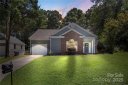 3212 Ashwell Oaks Lane sold home in Matthews, SC