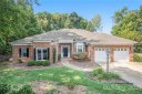 1800 Cloudburst Drive sold home in Matthews, SC