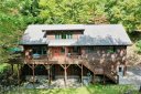 11 Forget Me Not Lane sold home in Waynesville, SC