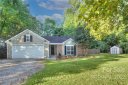 706 White Oak Lane sold home in Matthews, SC