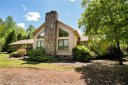2200 Clearwater Point Drive sold home in Seneca, SC