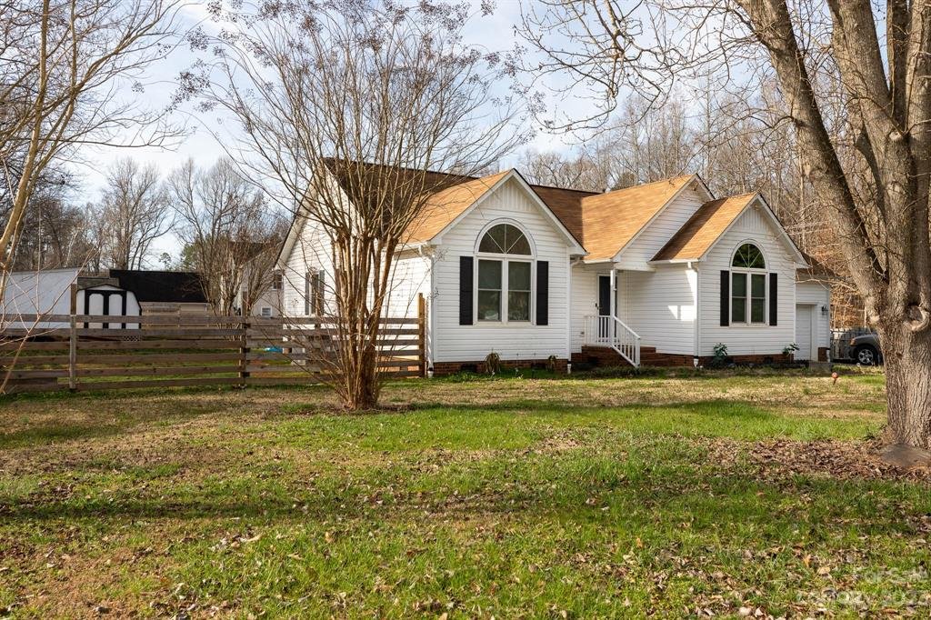 Property image 3 at 905 Pleasant Ridge Road, Fort Mill, SC 29715