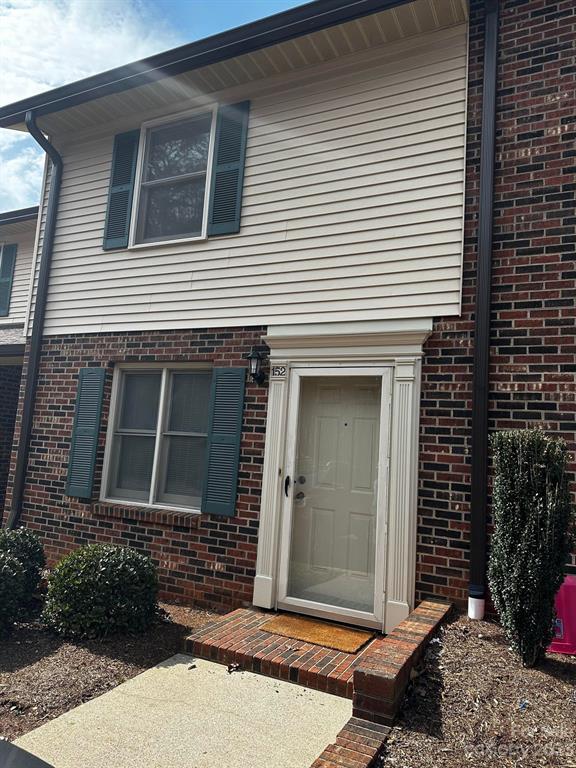 Property image 1 at 1330 5th Street, Hickory, NC 28601