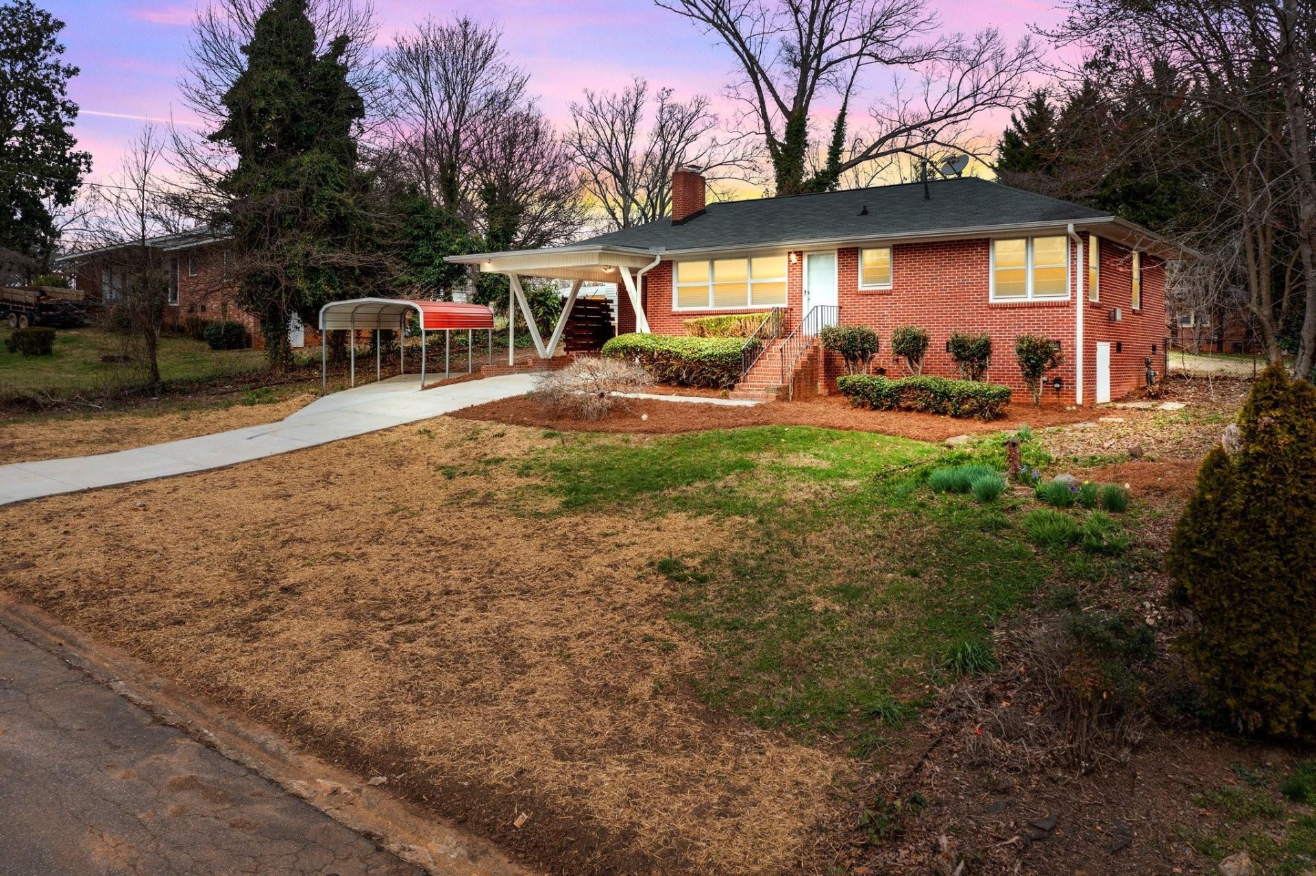 Property image 1 at 1008 Tanglewood Drive, Gastonia, NC 28054