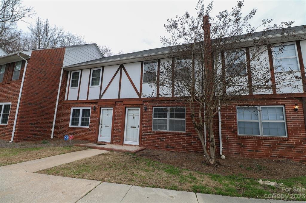 Property image 1 at 1300 Larchmont Place, Salisbury, NC 28144