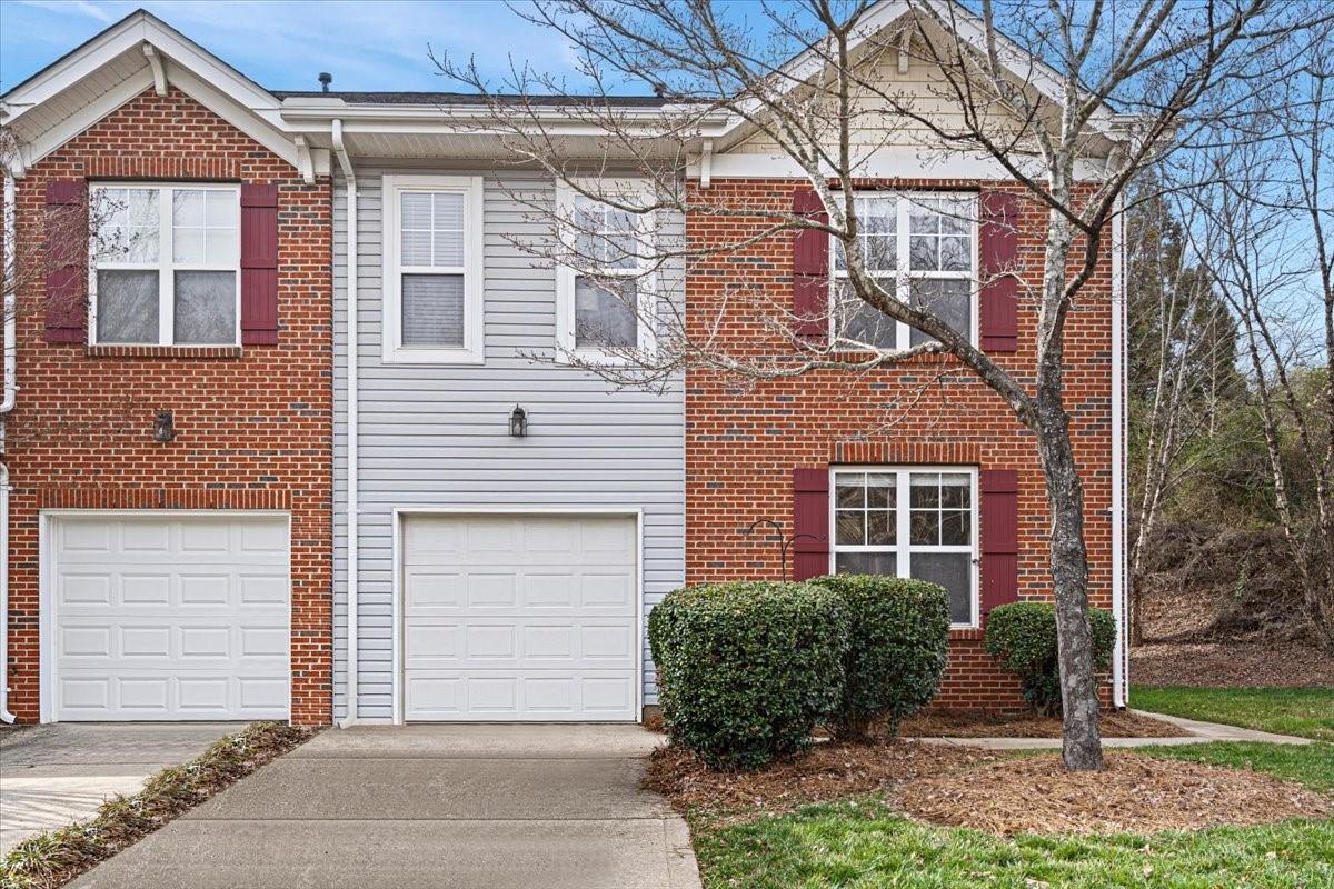 Property image 1 at 10810 Princeton Village Drive, Charlotte, NC 28277