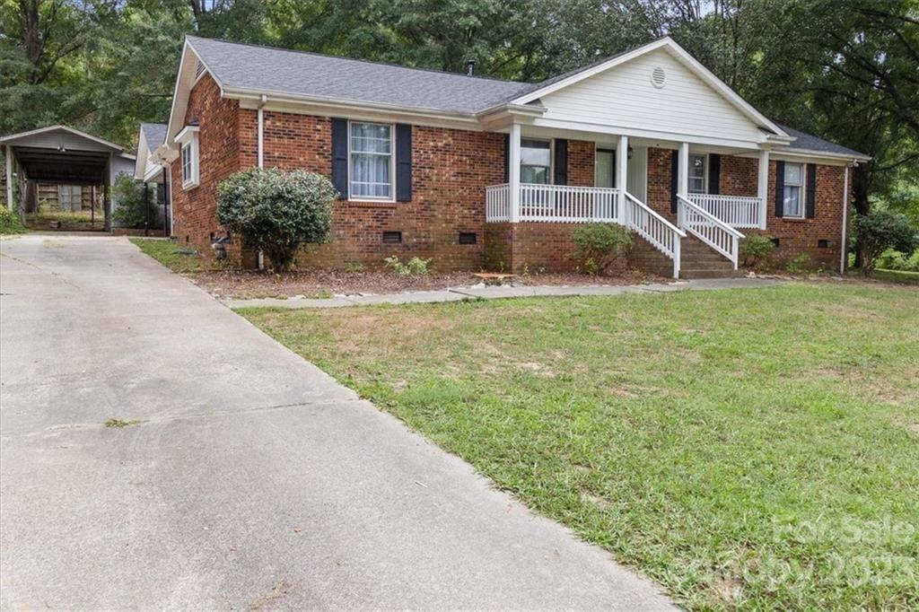 Property image 1 at 4428 Creemore Drive, Charlotte, NC 28213