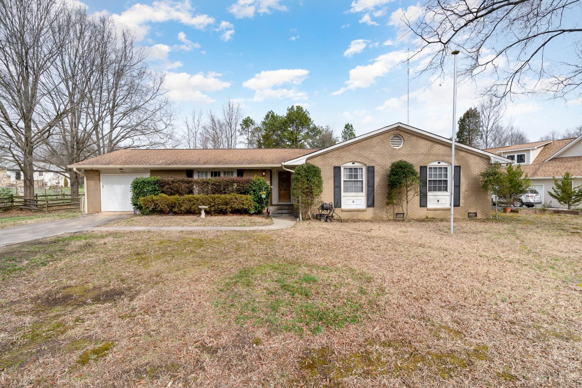 Property image 1 at 4311 Rolling Acres Road, Charlotte, NC 28213