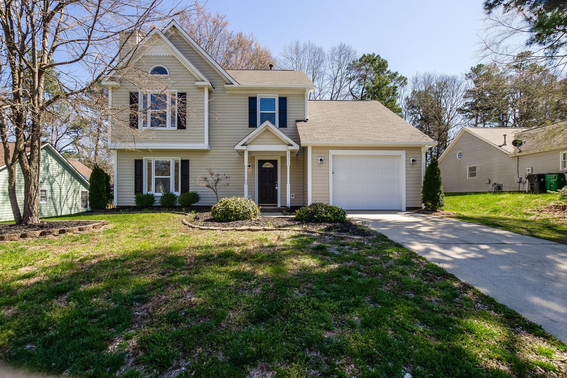 Property image 1 at 8706 Canter Post Drive, Charlotte, NC 28216