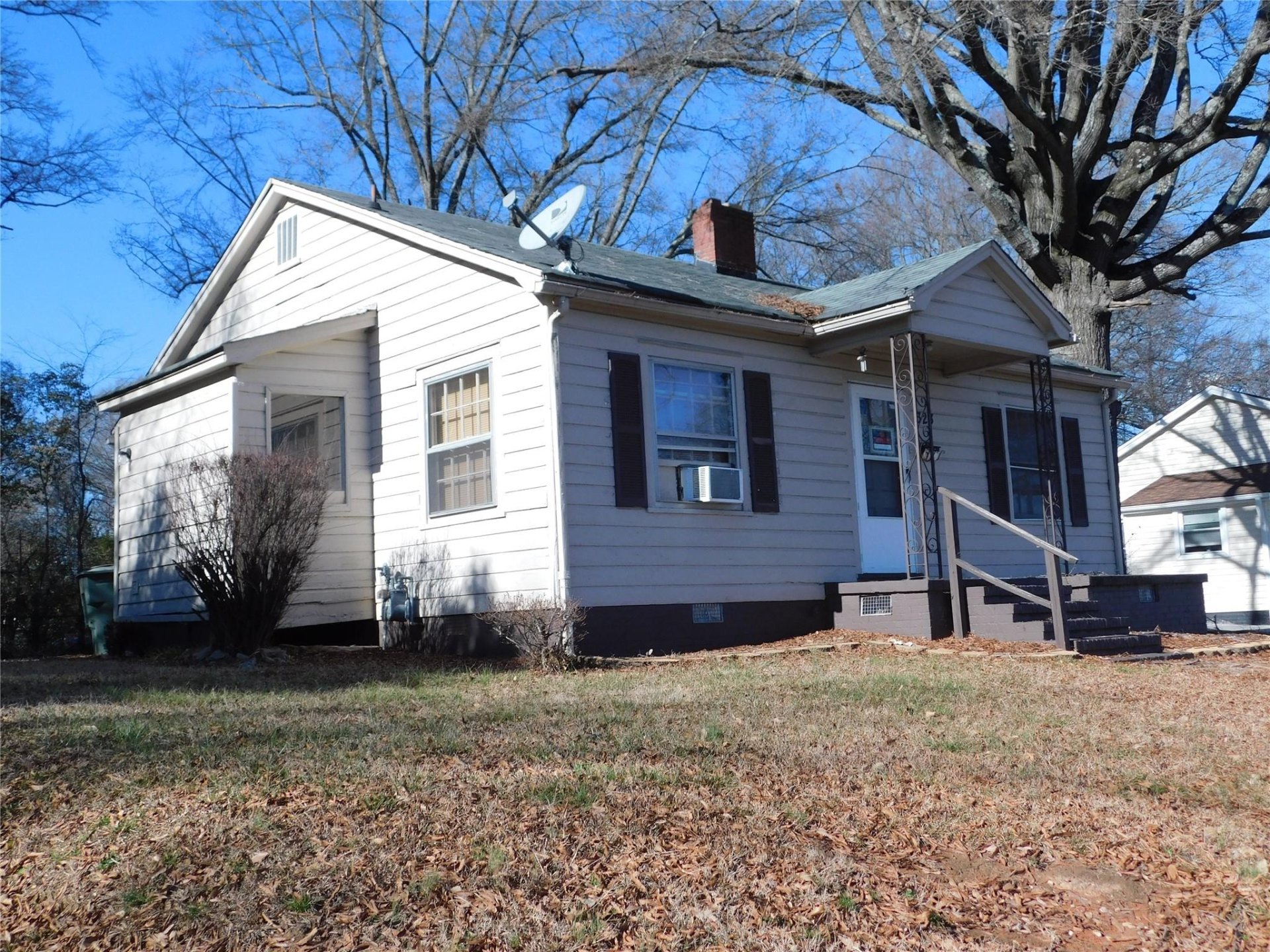 Property image 1 at 323 N New Hope Road, Gastonia, NC 28054