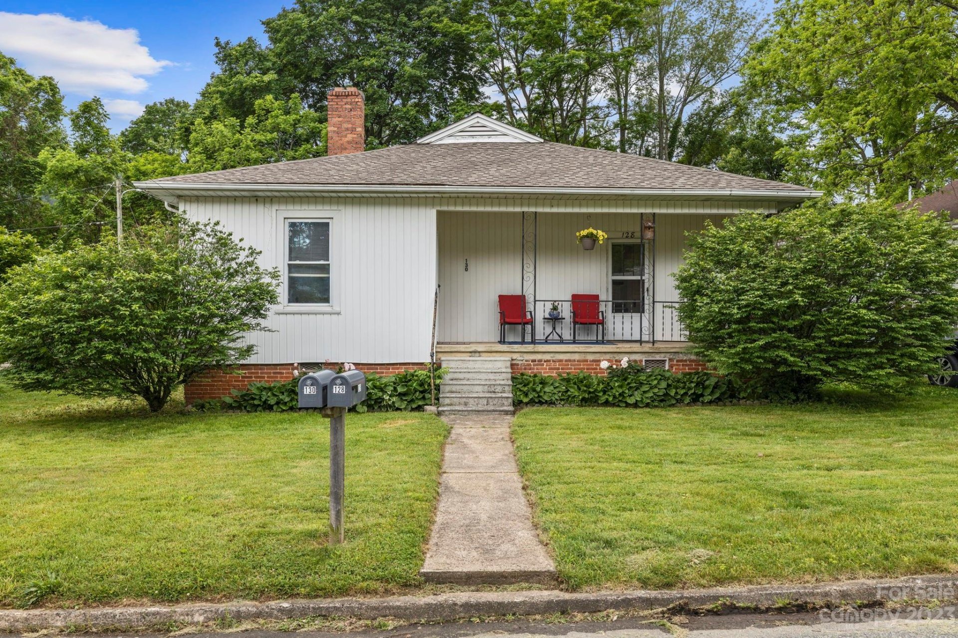 Property image 1 at 128 Edwards Avenue, Swannanoa, NC 28778