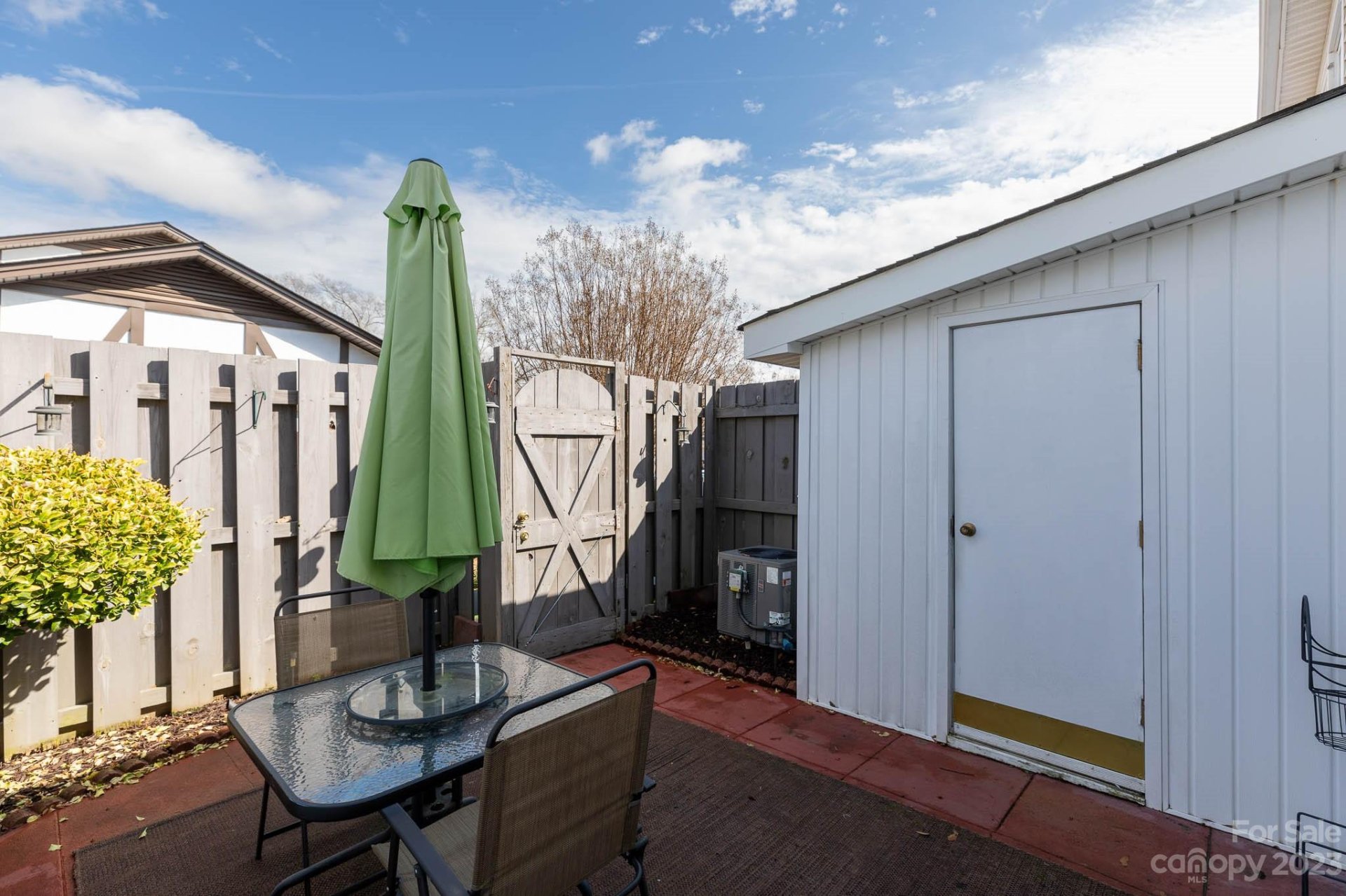 1832 Ebenezer Road