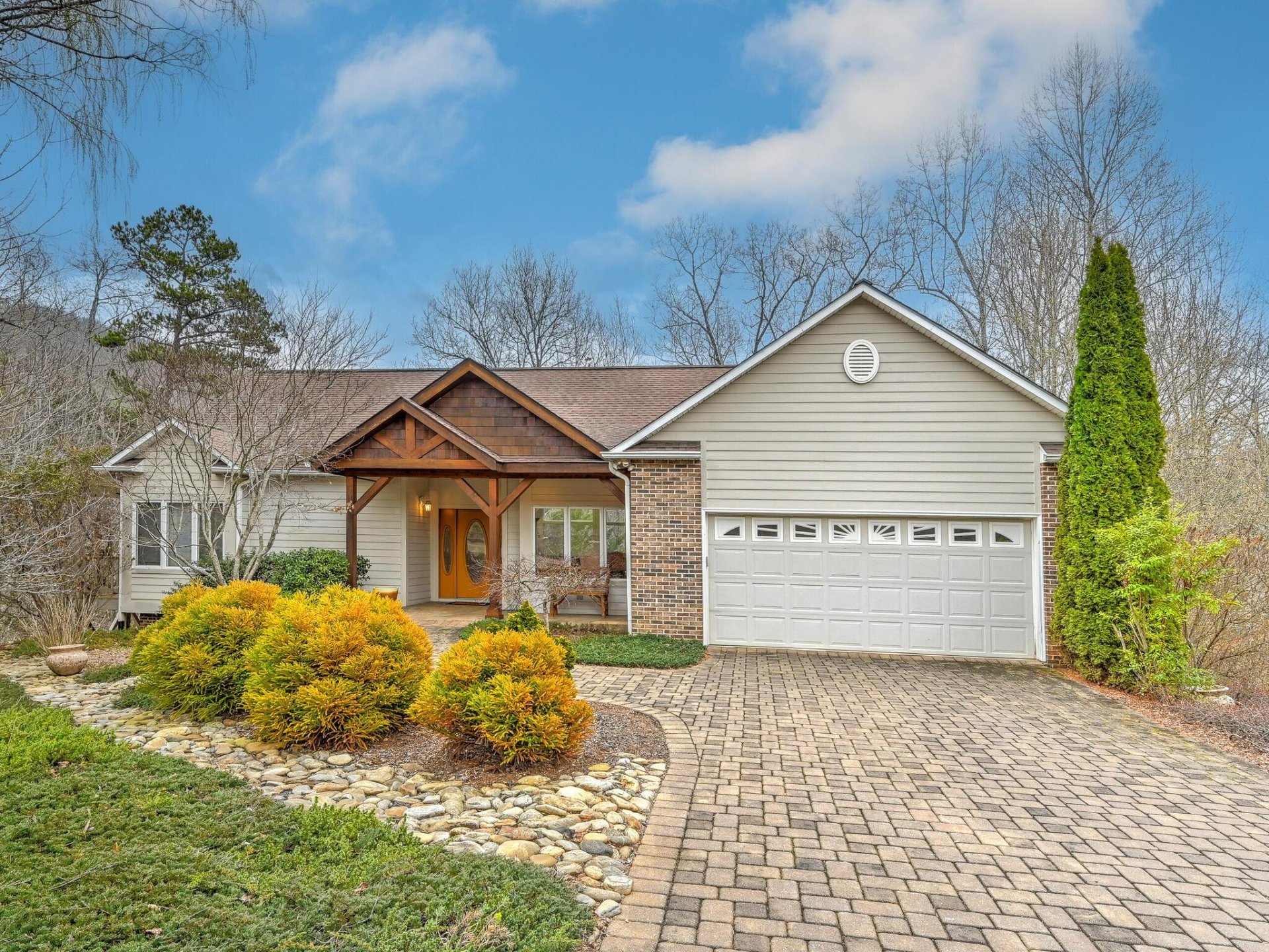 Property image 1 at 7 Ridgemont Drive, Weaverville, NC 28787