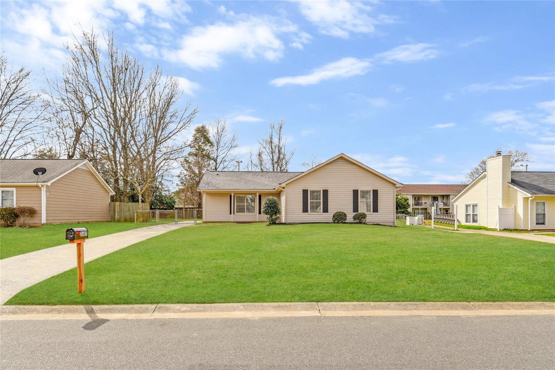 Property image 1 at 2607 Dion Avenue, Charlotte, NC 28212