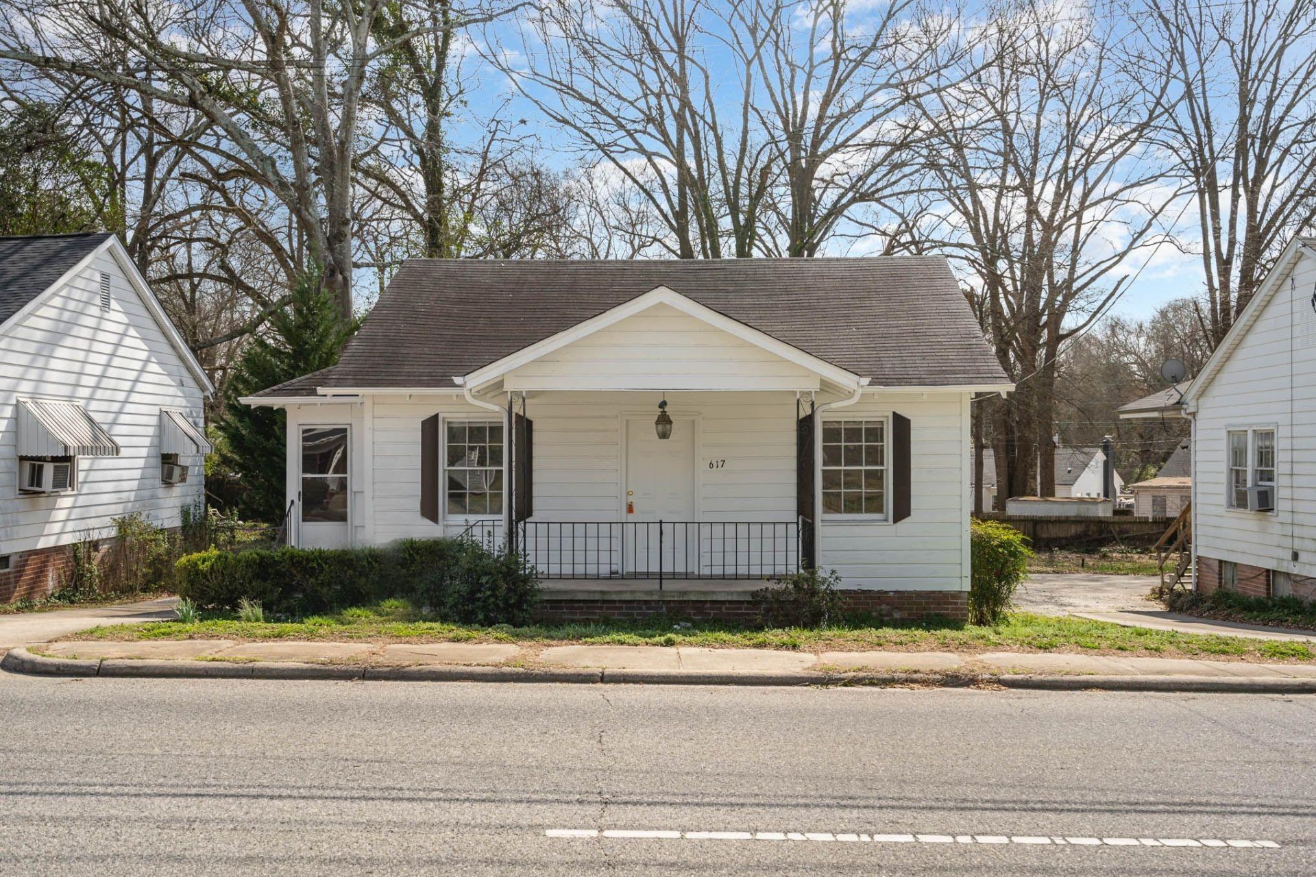 Property image 1 at 617 W Garrison Boulevard, Gastonia, NC 28052