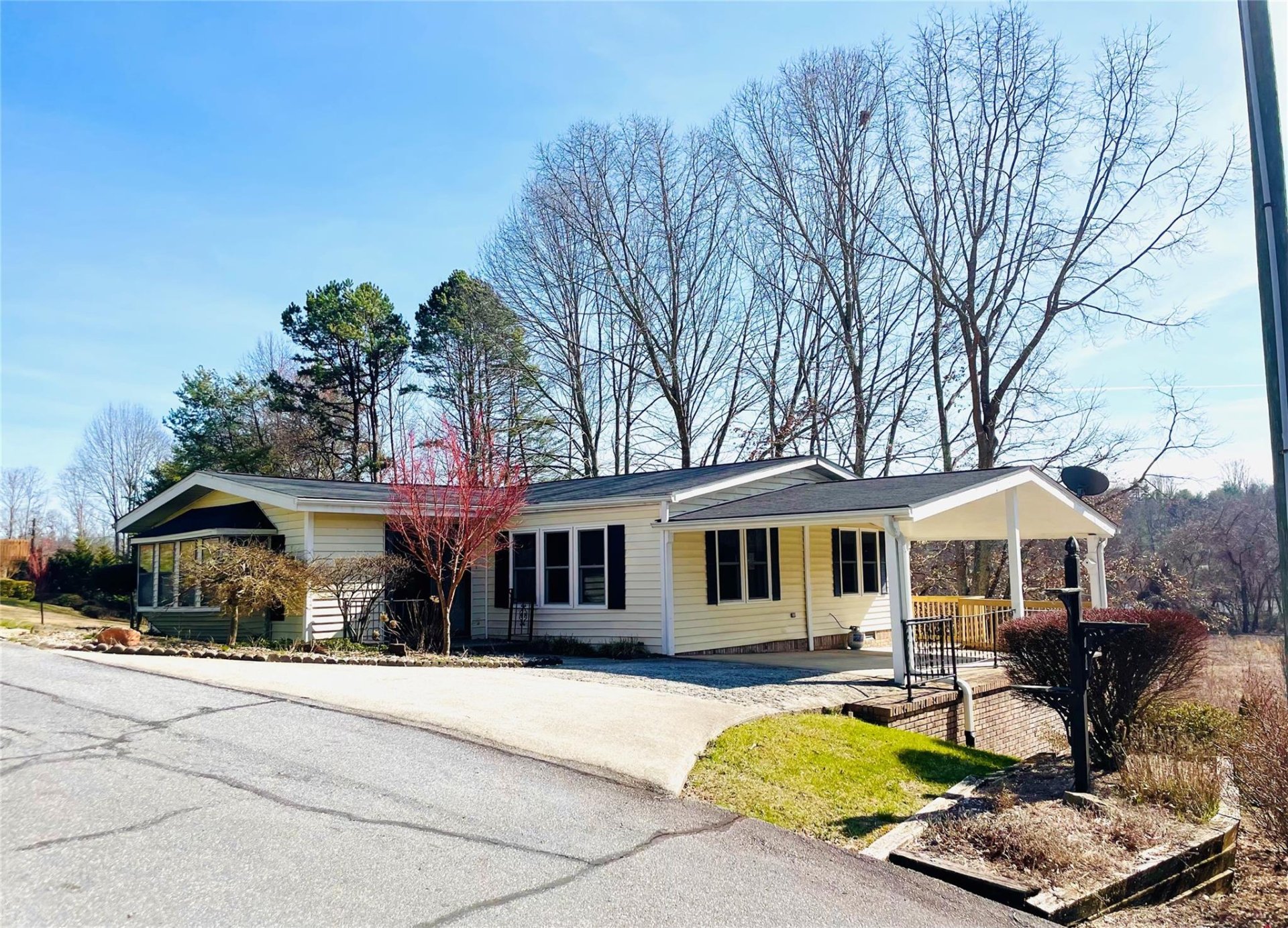 200 Cranbrook Circle