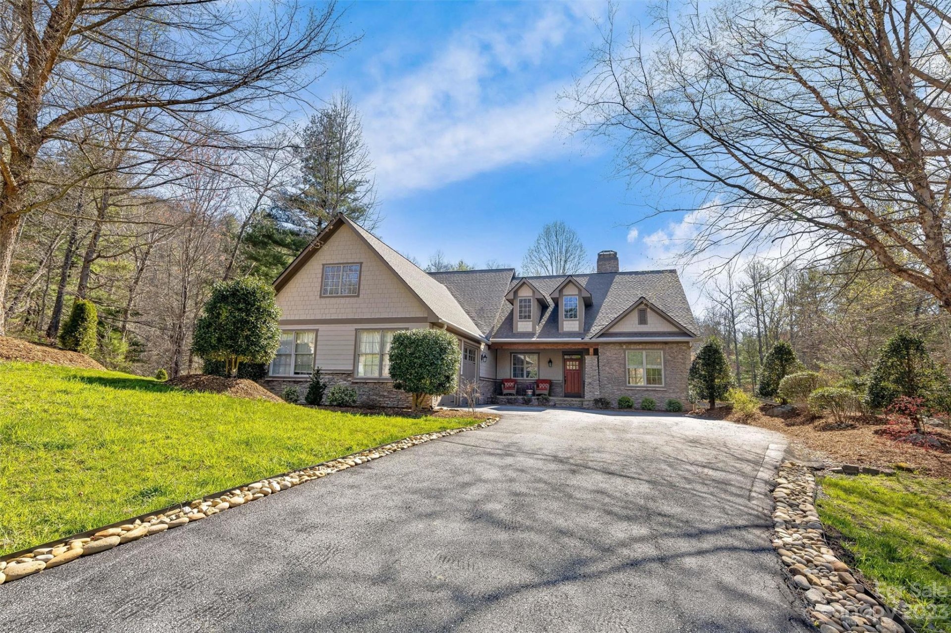 Property image 2 at 150 Somersby Parkway, Hendersonville, NC 28739