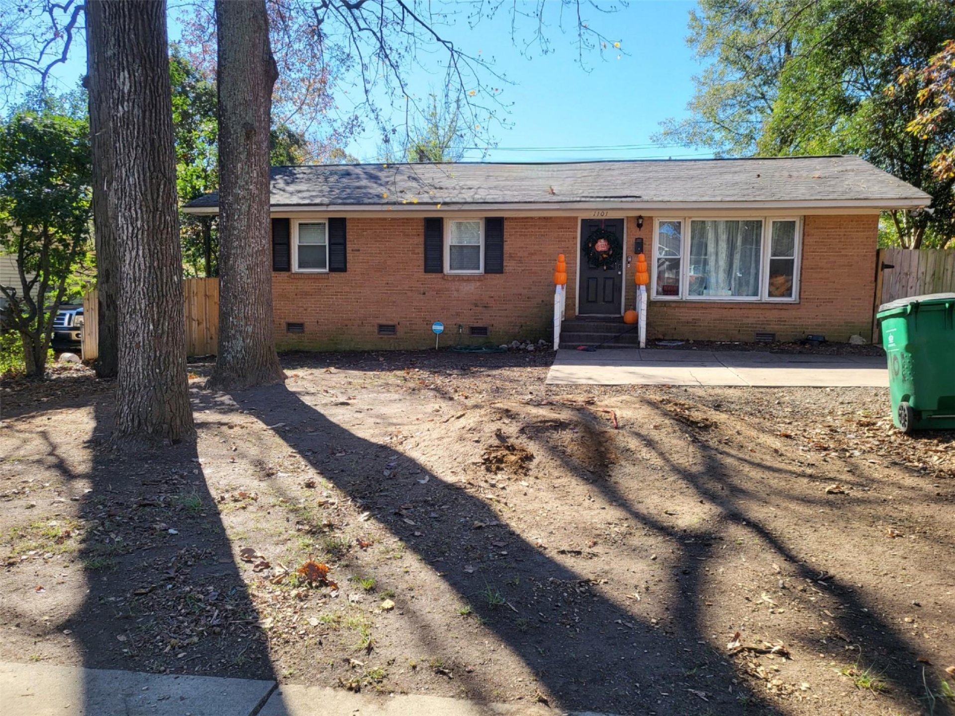 Property image 1 at 1101 Pondella Drive, Charlotte, NC 28213