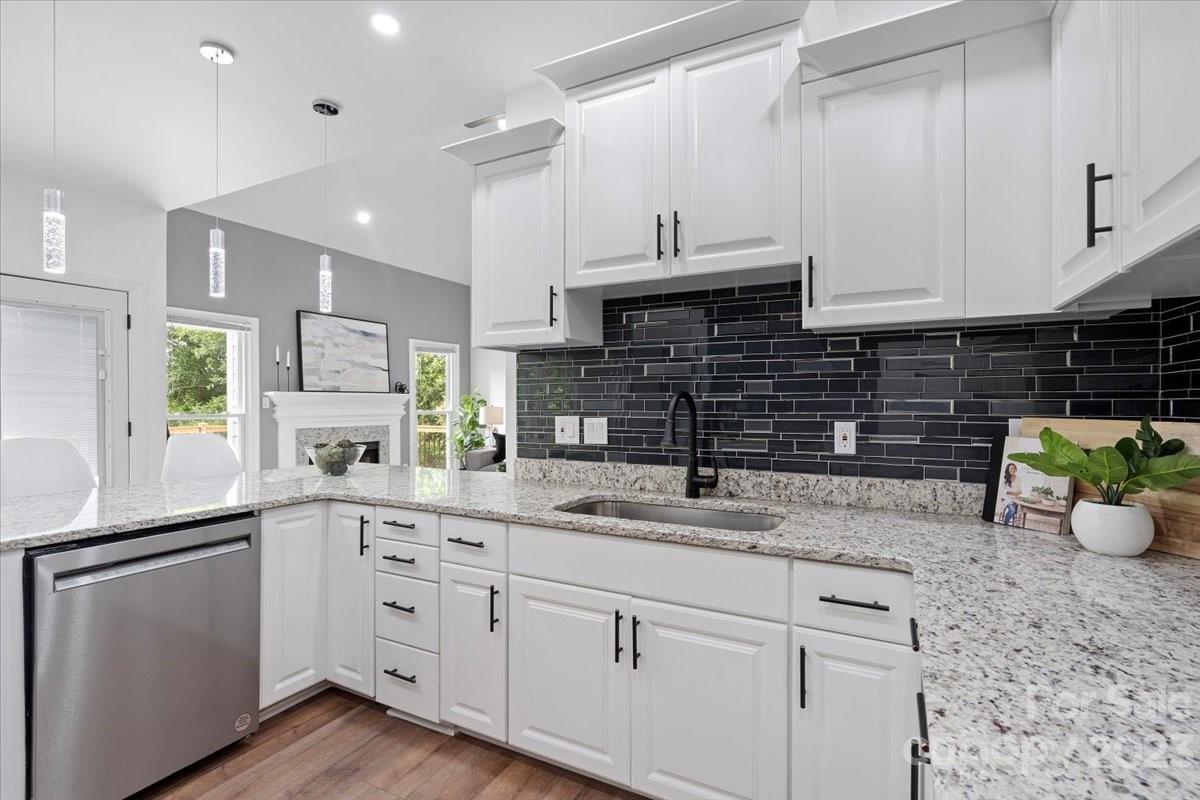 Property image 1 at 12621 Wetherburn Lane, Charlotte, NC 28262