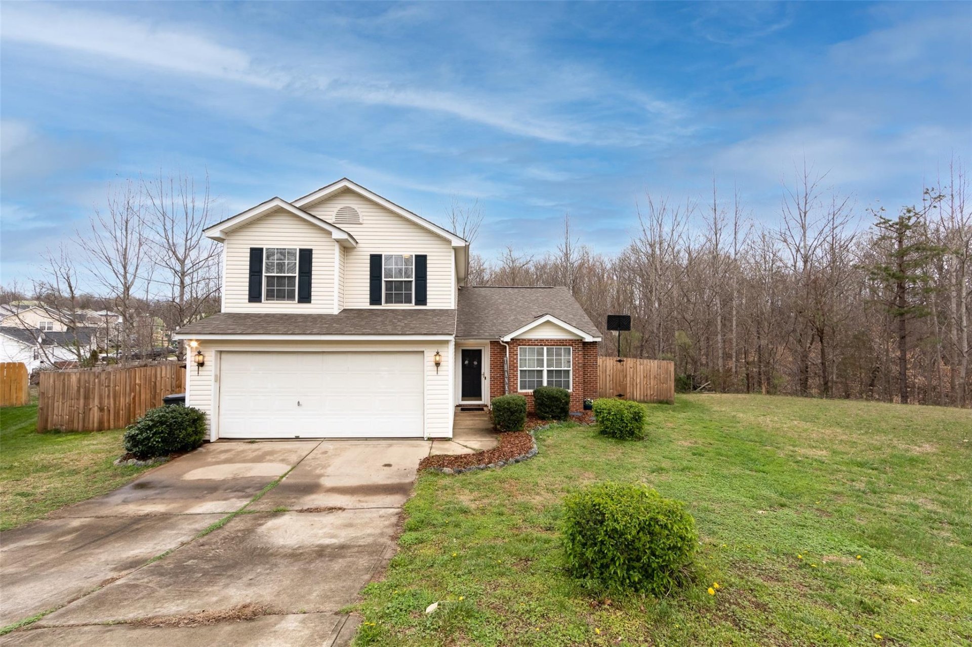 Property image 1 at 2253 Pleasant Dale Drive, Charlotte, NC 28214