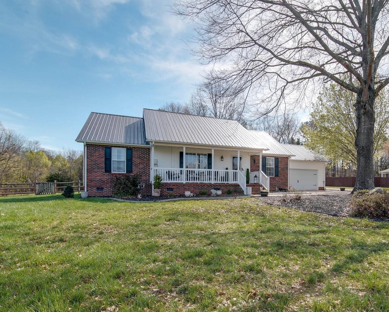 404 Garret Lane