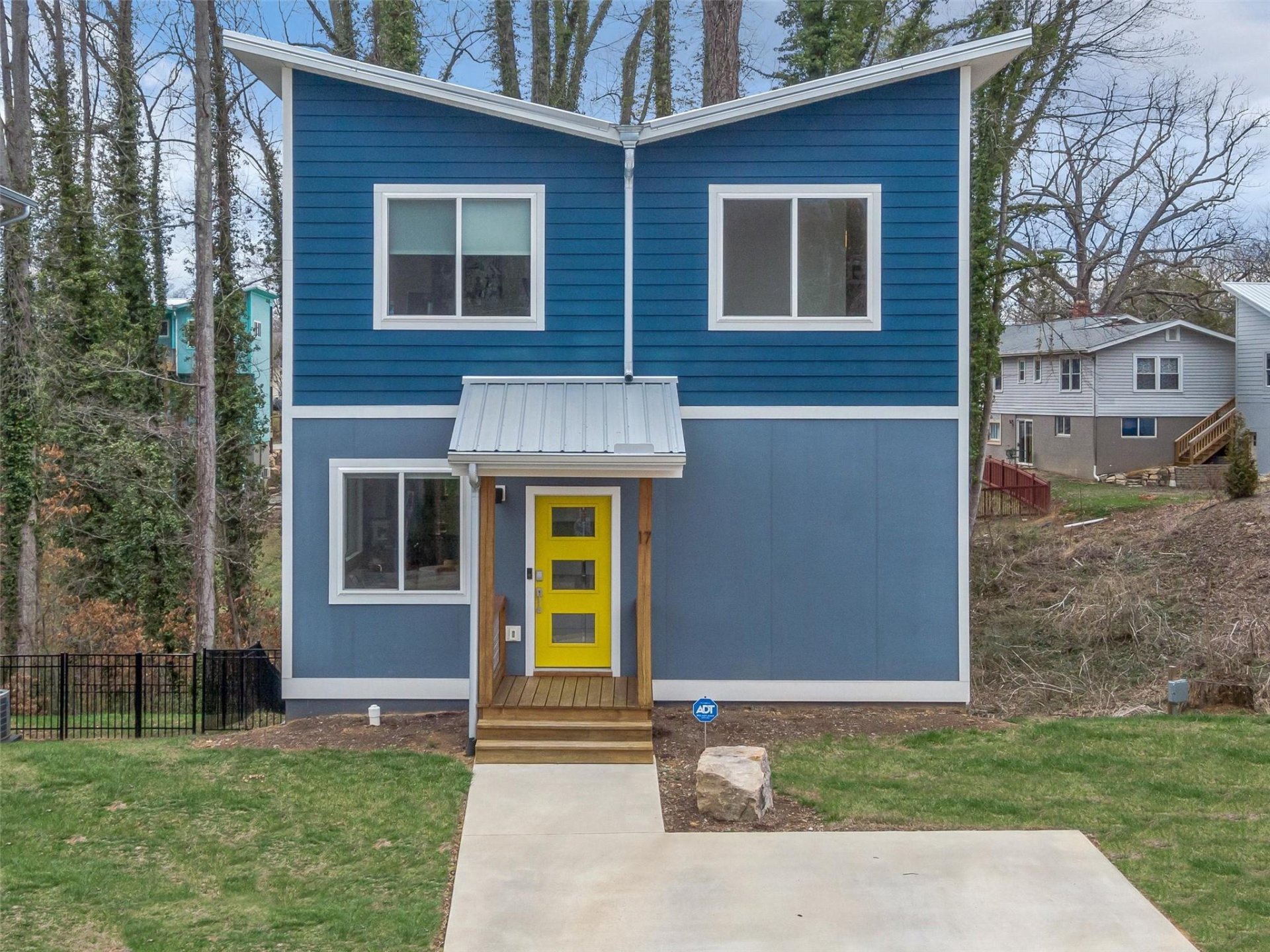 Property image 1 at 17 Wilmington Street, Asheville, NC 28806