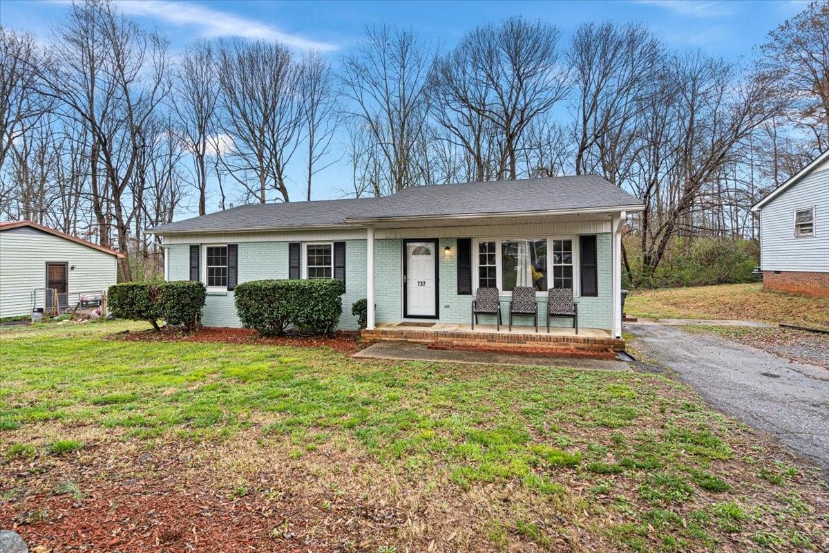 Property image 1 at 737 Belfast Drive, Gastonia, NC 28052