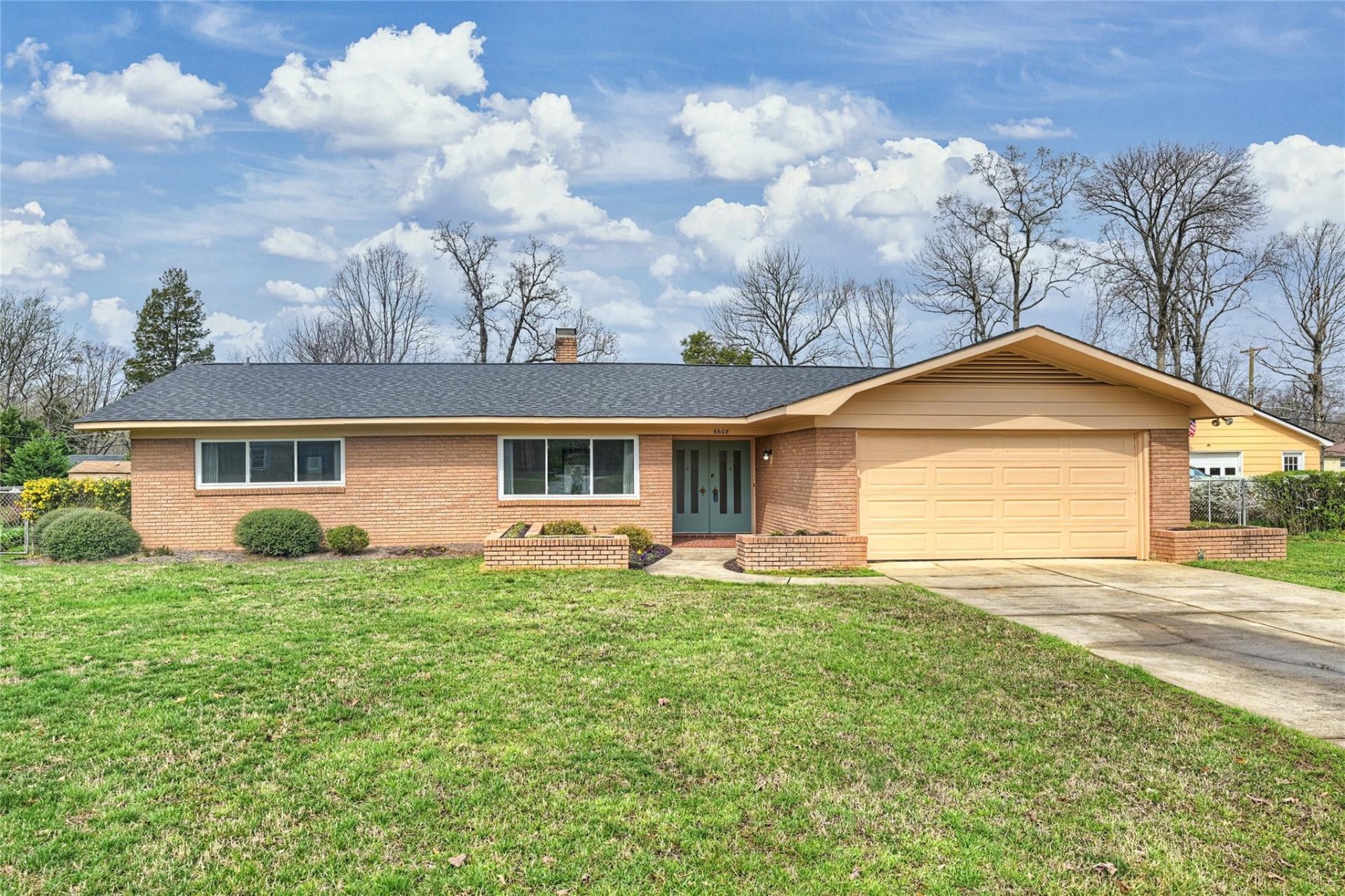 Property image 1 at 6608 Pawnee Drive, Charlotte, NC 28214