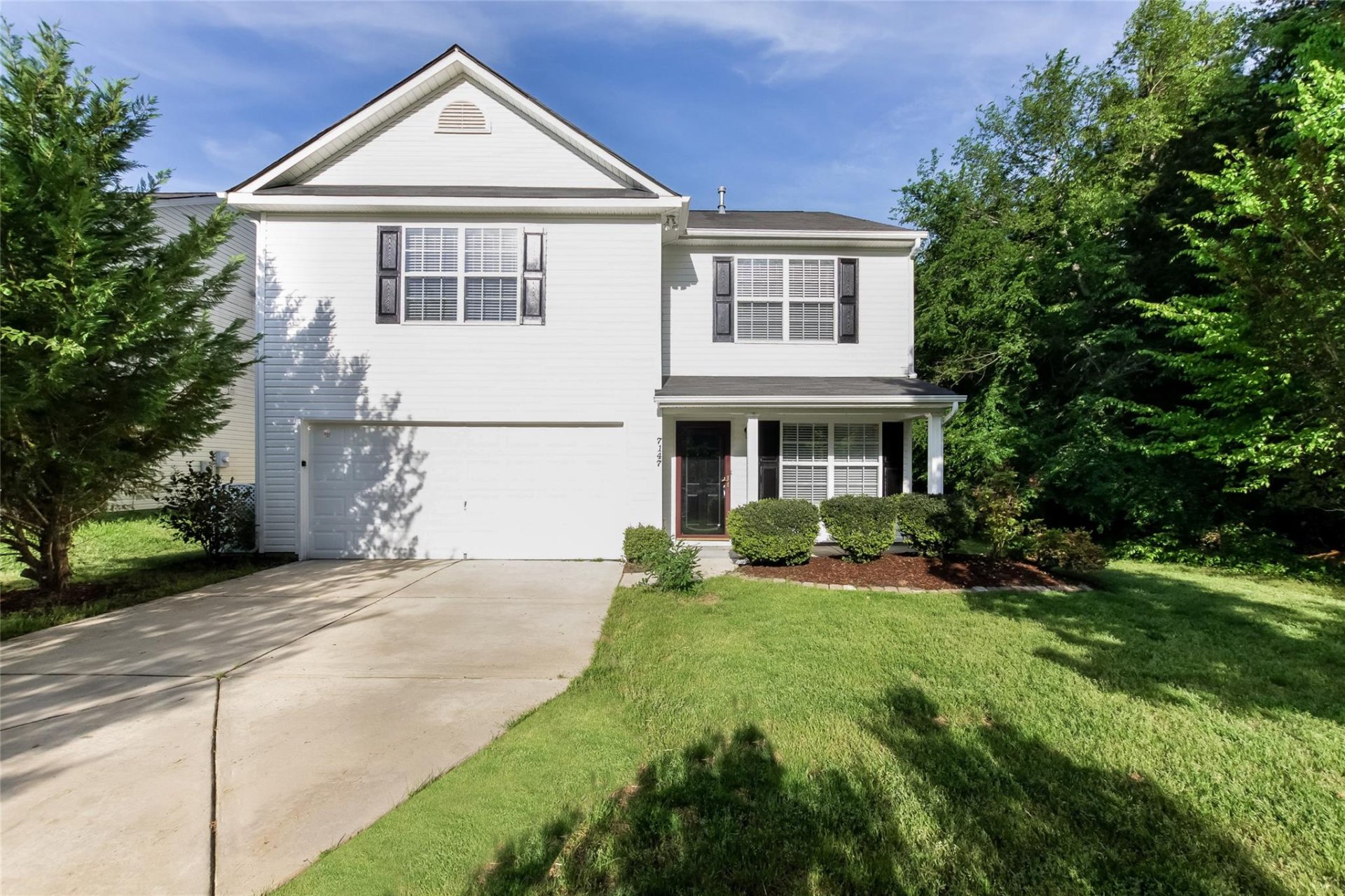 Property image 1 at 7147 Wandering Creek Drive, Charlotte, NC 28216