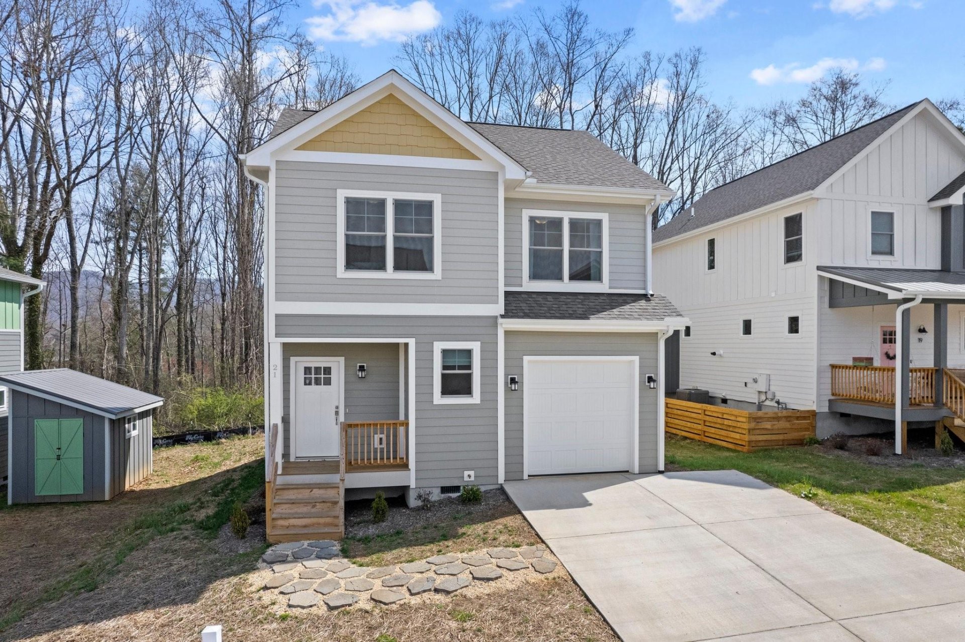 Property image 1 at 21 Loblolly Lane, Asheville, NC 28803