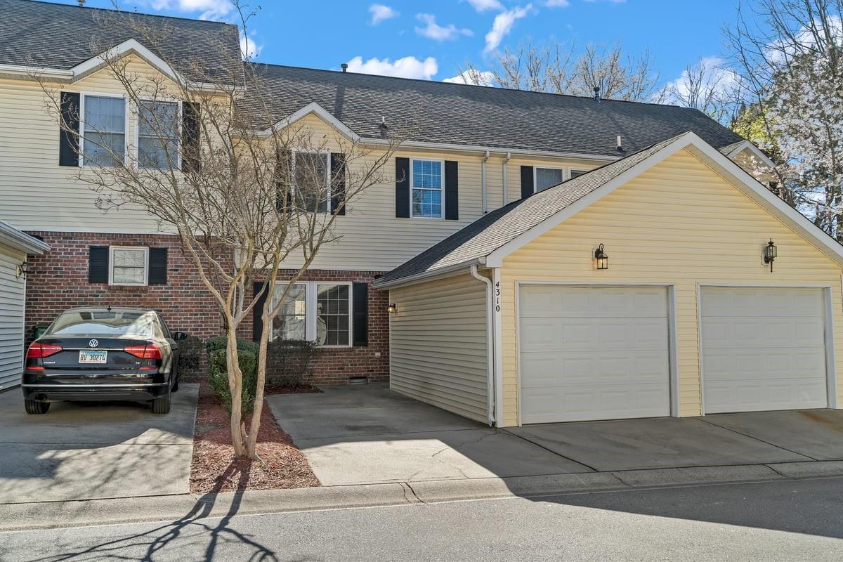 Property image 1 at 4310 Laurel Hill Lane, Charlotte, NC 28217