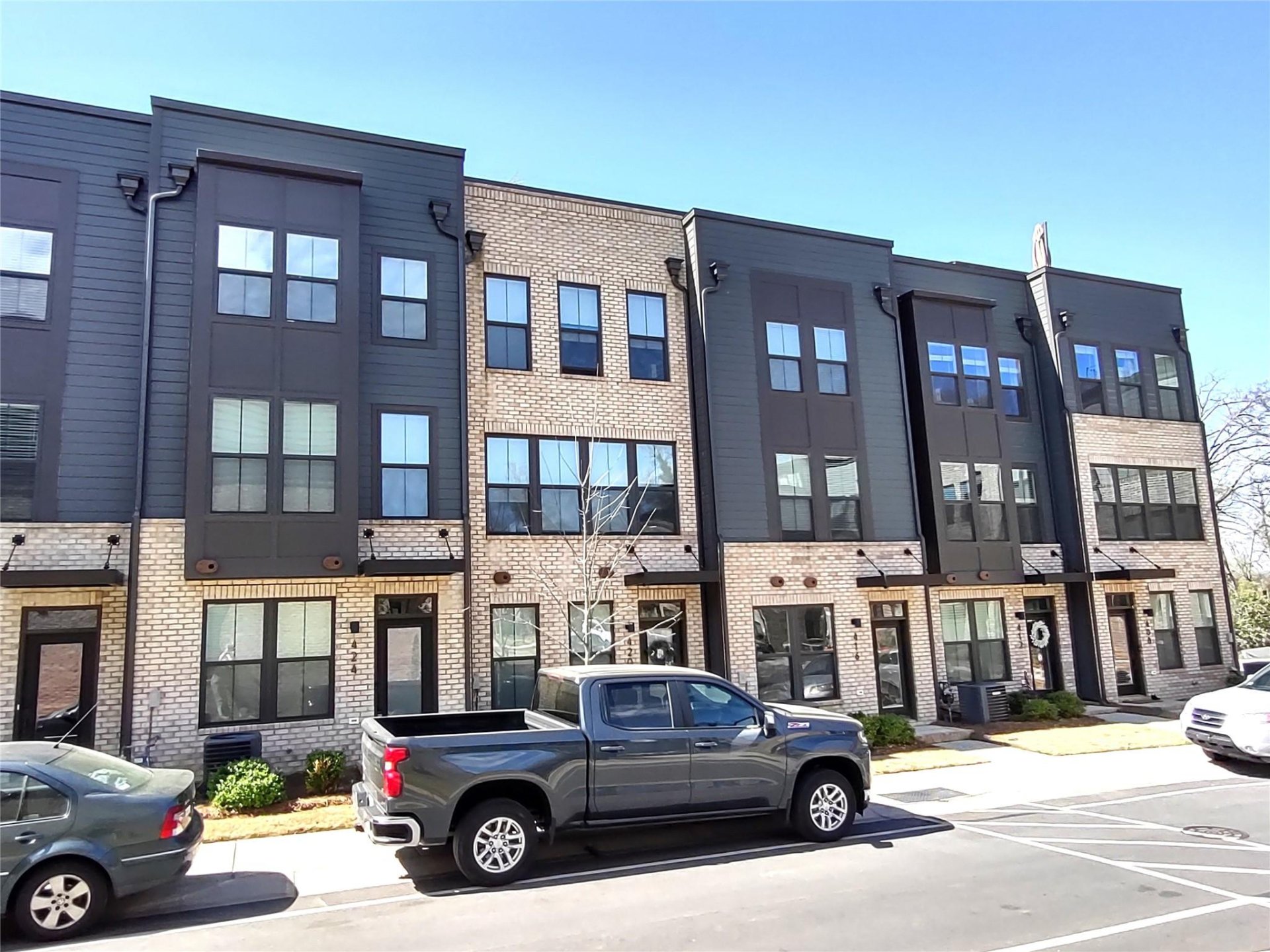 Property image 1 at 424 Music Hall Way, Charlotte, NC 28203