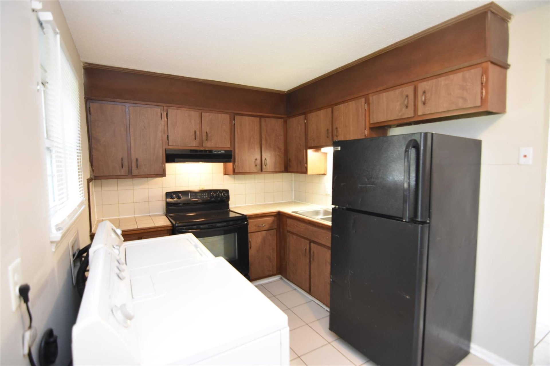 Property image 5 at 300 Holly Circle, Mount Holly, NC 28120
