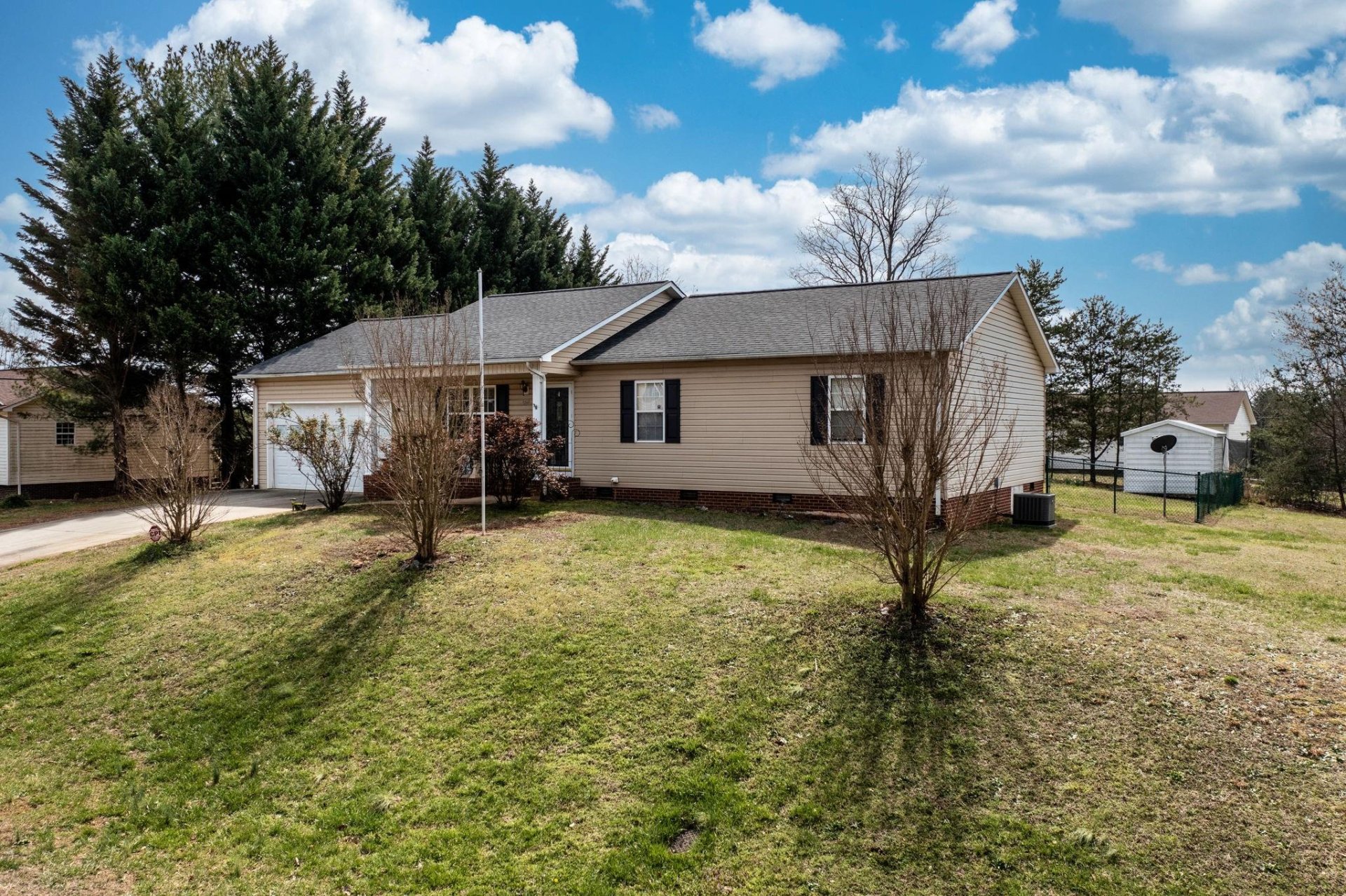 Property image 1 at 6477 Ridgeview Circle, Granite Falls, NC 28630