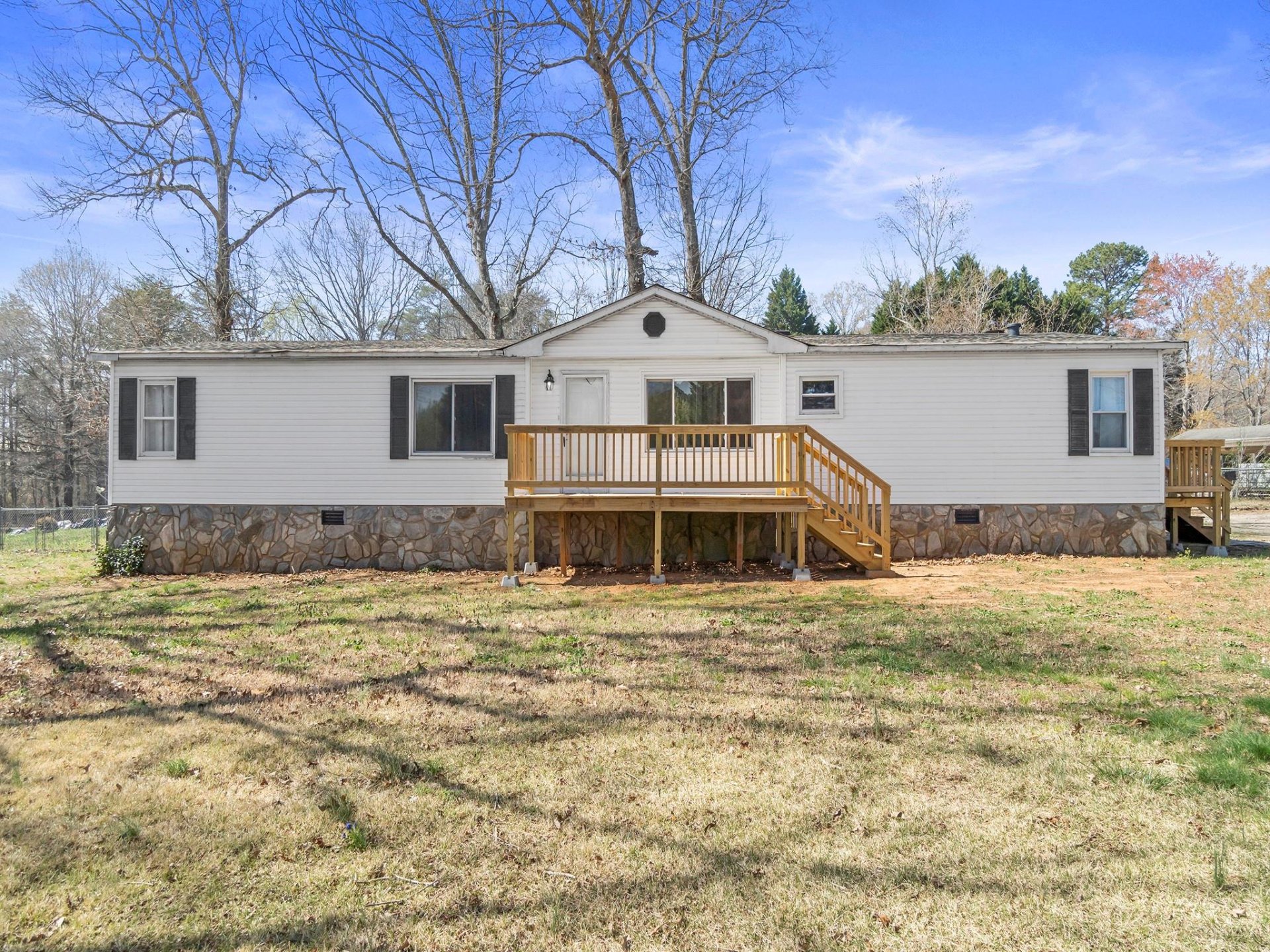 Property image 1 at 2759 Orangewood Lane, Newton, NC 28658