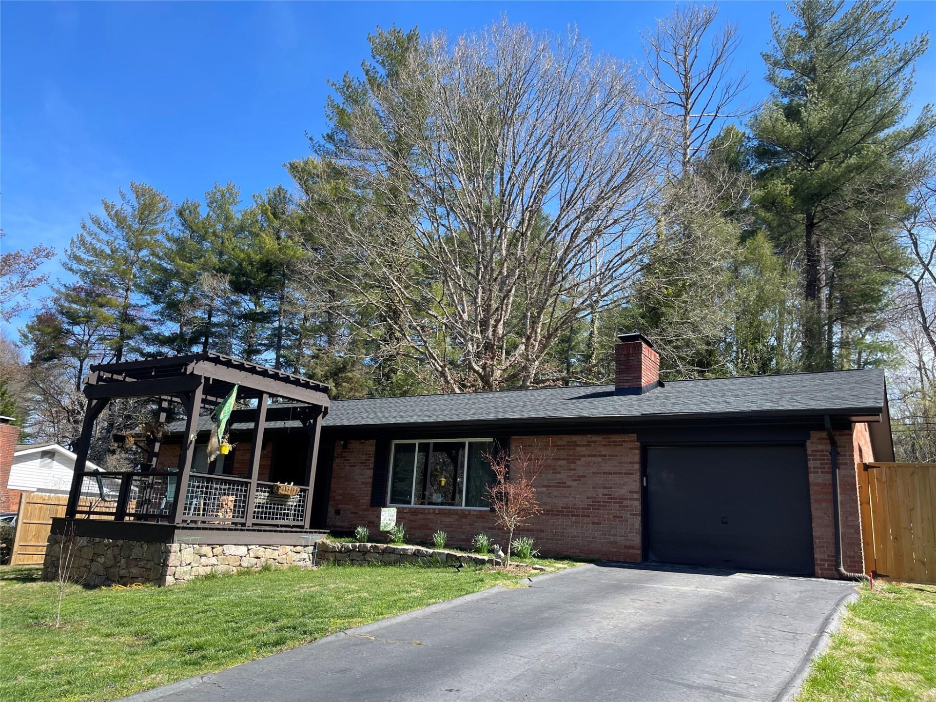 1028 Carousel Lane