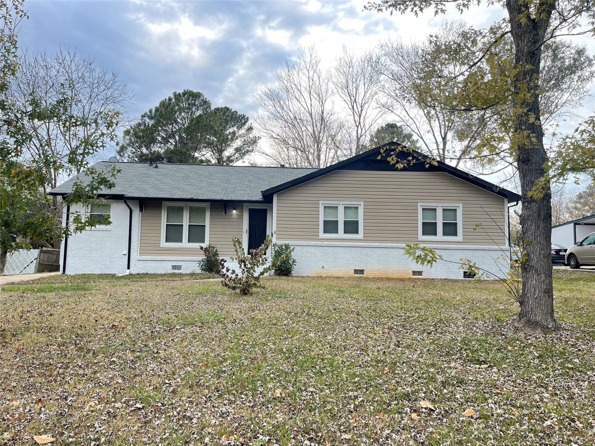 6226 Coach Hill Lane