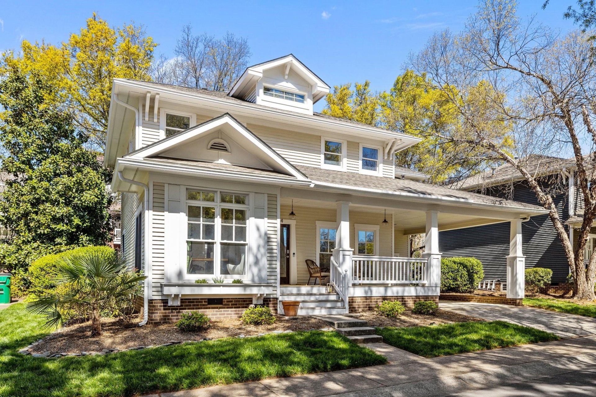 Property image 1 at 404 Olmsted Park Place, Charlotte, NC 28203